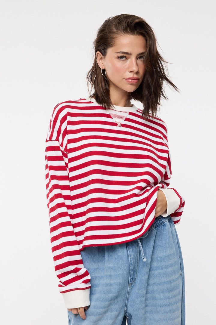 STRIPED CROP KNIT TOP