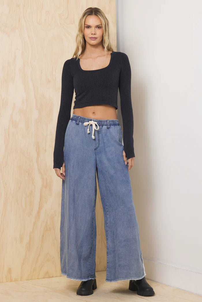 WIDE LEG PANT