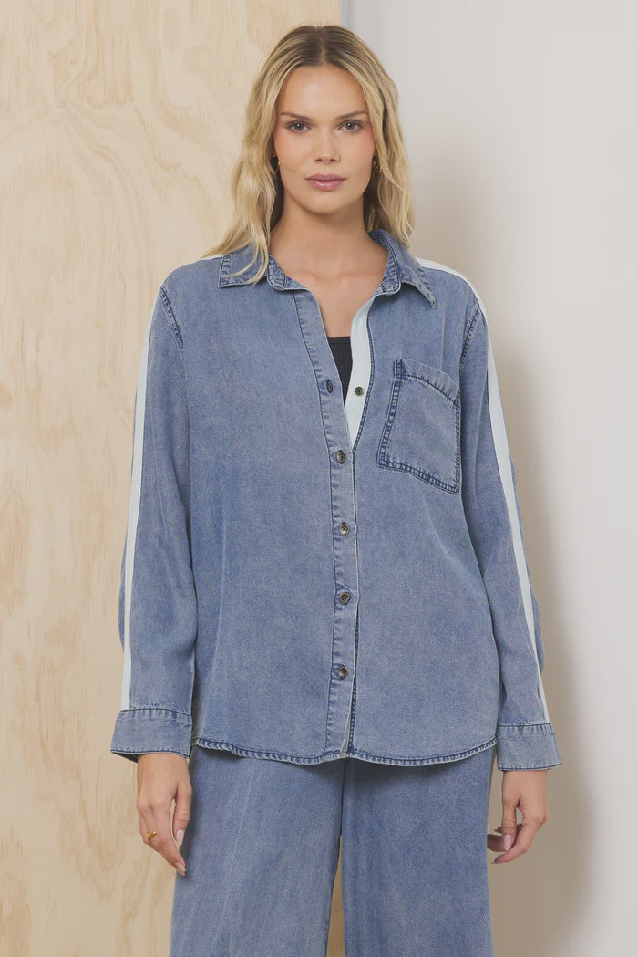WASHED DENIM SHIRT