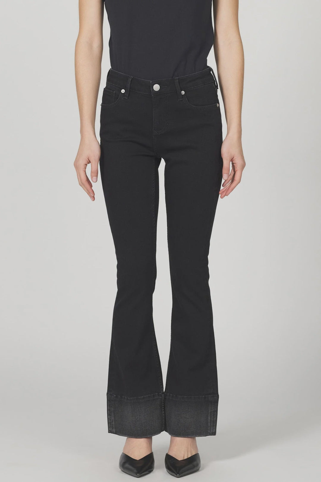 JAXTYN MID RISE BOOTCUT JEAN