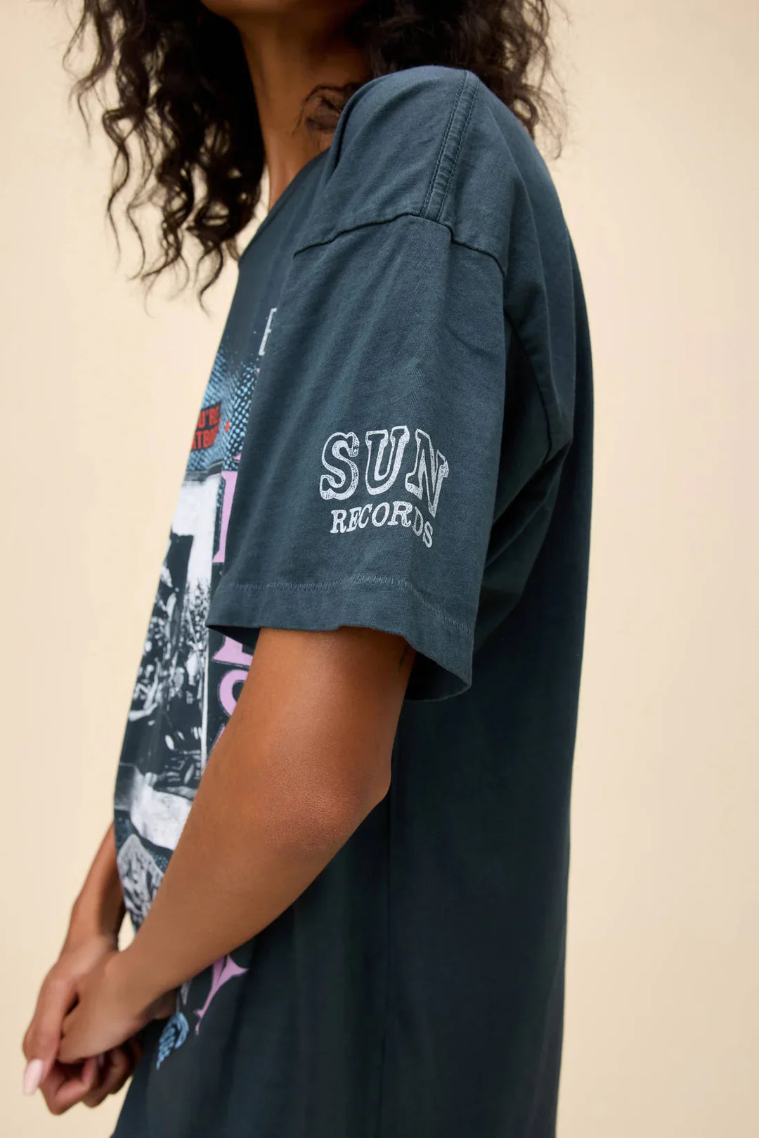 SUN RECORDS X ELVIS POLAROID COLLAGE MERCH TEE