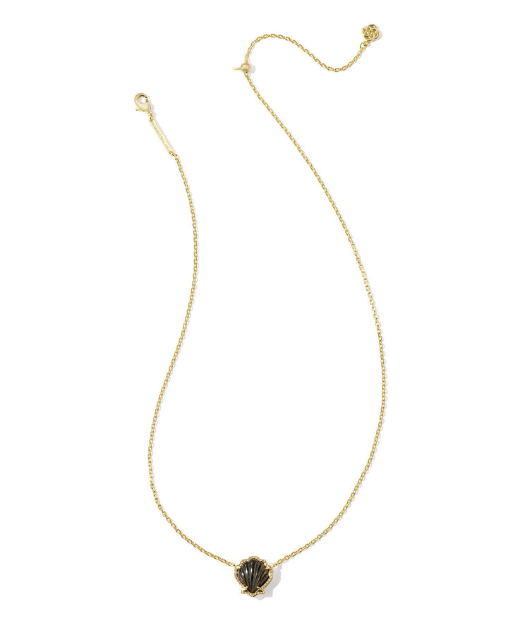 BRYNNE SHELL SHORT PENDANT NECKLACE