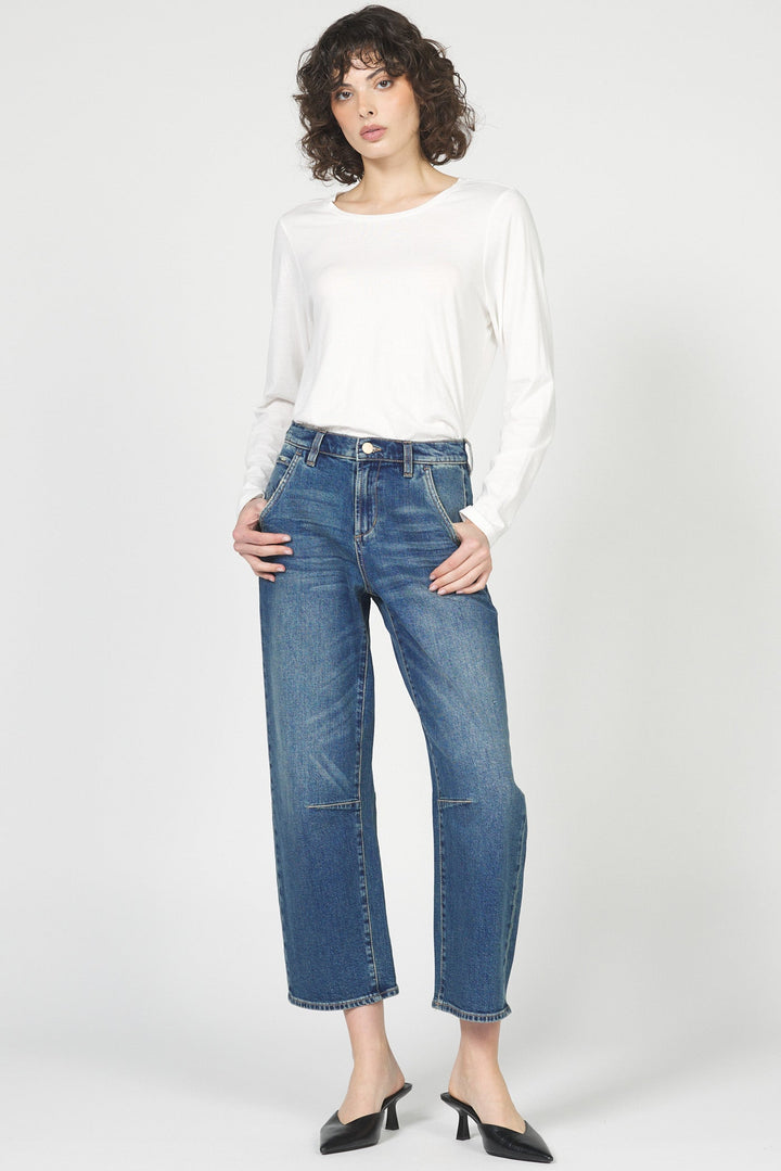 LASSO MID RISE JEAN