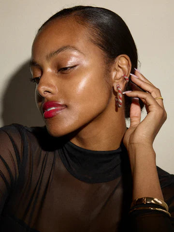 LARGE MINT CONDITION EARRING