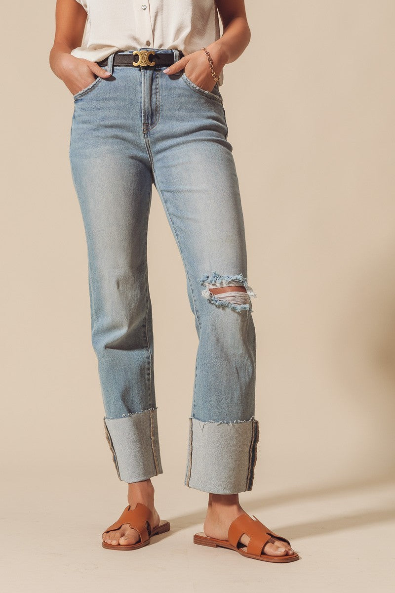 ROLLED CUFF SLIM FIT MID RISE DENIM JEANS - LIGHT WASH