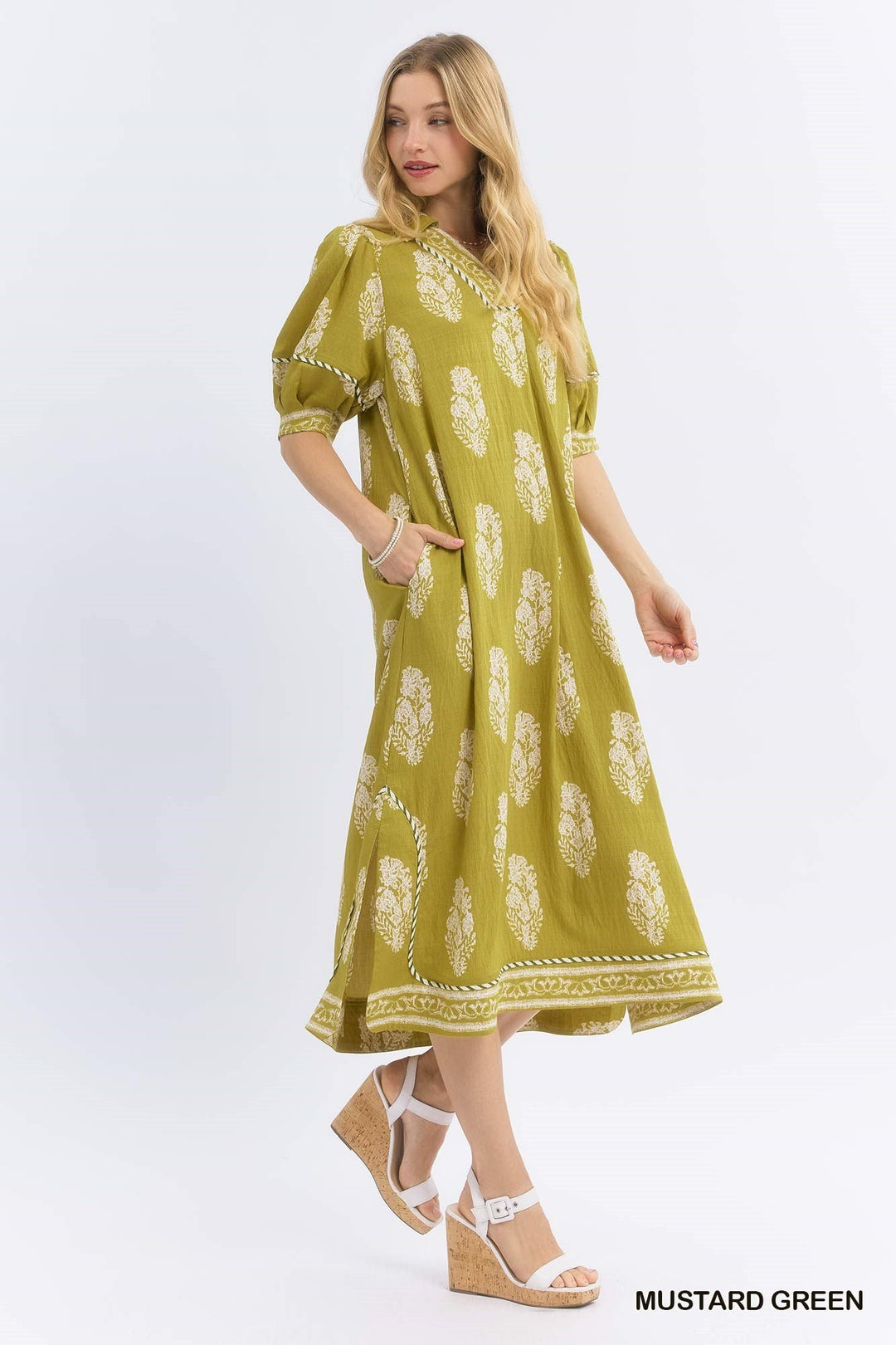 BOARDER PRINT COLLARED DRESS