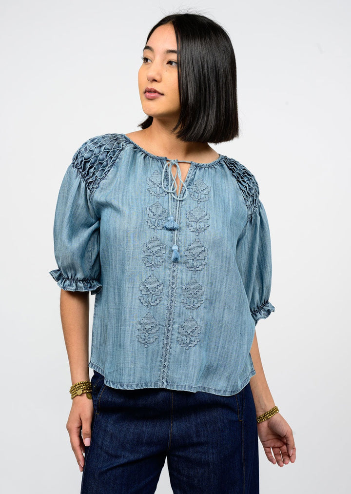 SMOCKED SLEEVE TOP