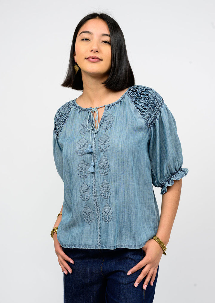 SMOCKED SLEEVE TOP
