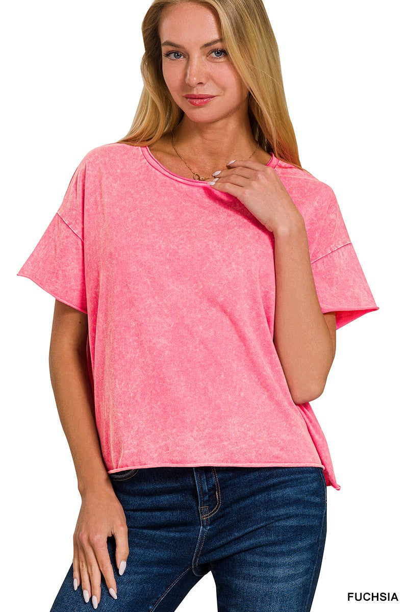 ACID WASH RAW EDGE SHORT SLEEVE CROP TOP in FUCHSIA