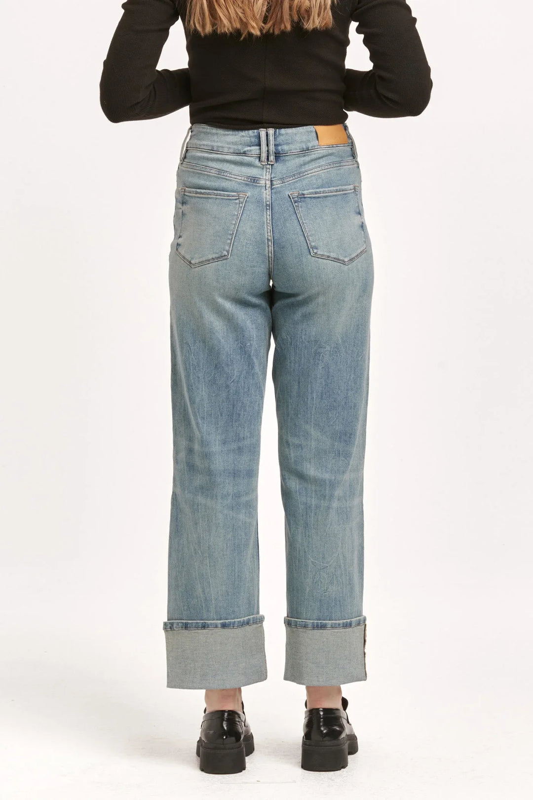 HOLLY STRAIGHT JEAN