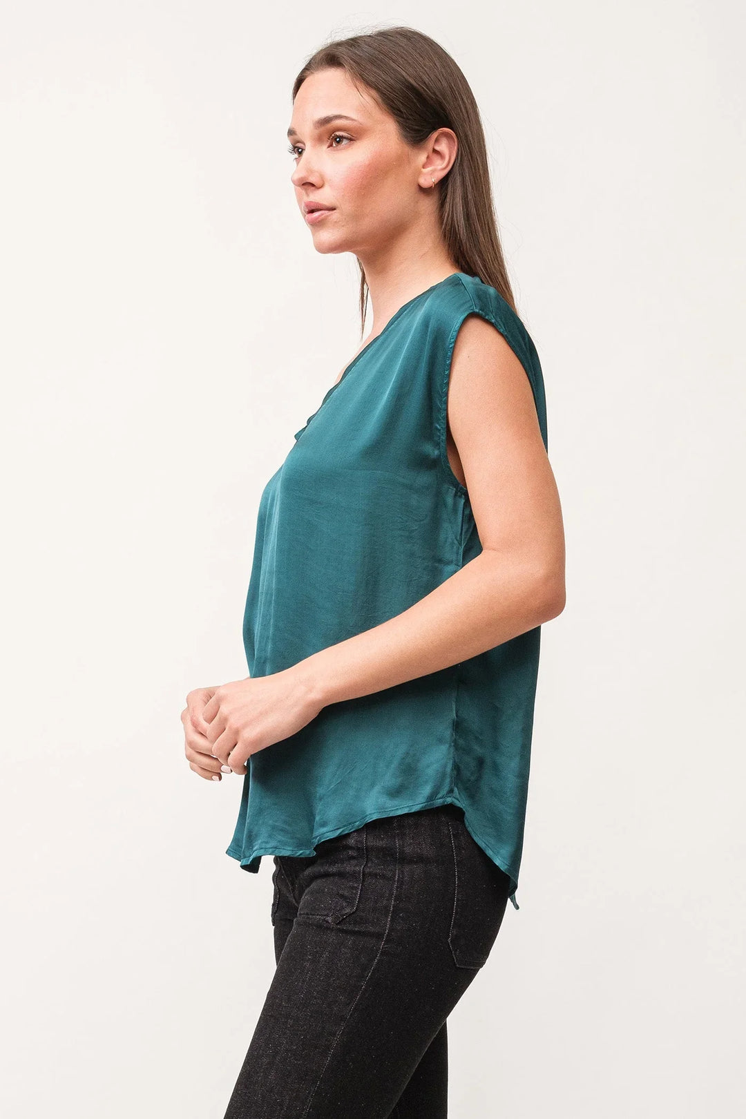 YANIS SLEEVELESS TOP