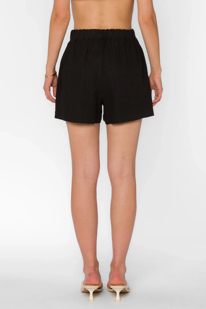FEDRA PLEATED PULL ON SHORTS