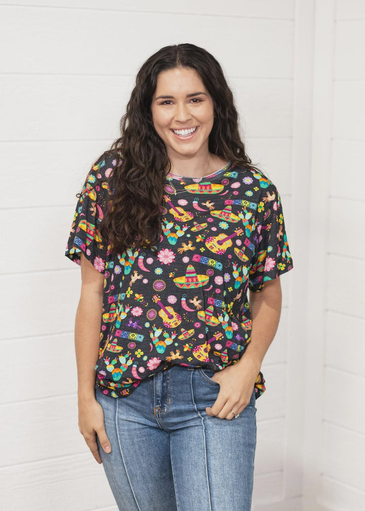 BASIC FIESTA TEE