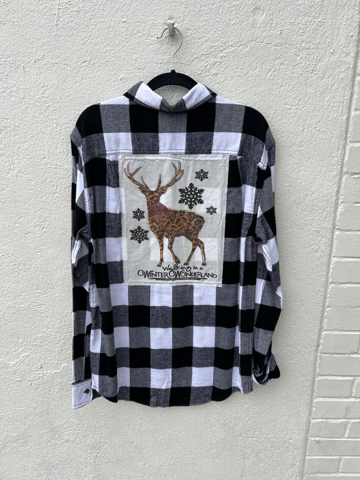 LEO DEER ON B&W FLANNEL TOP