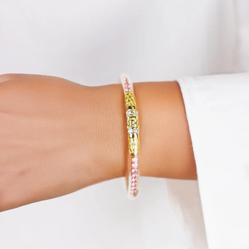 QUEEN ALL WEATHER BANGLE