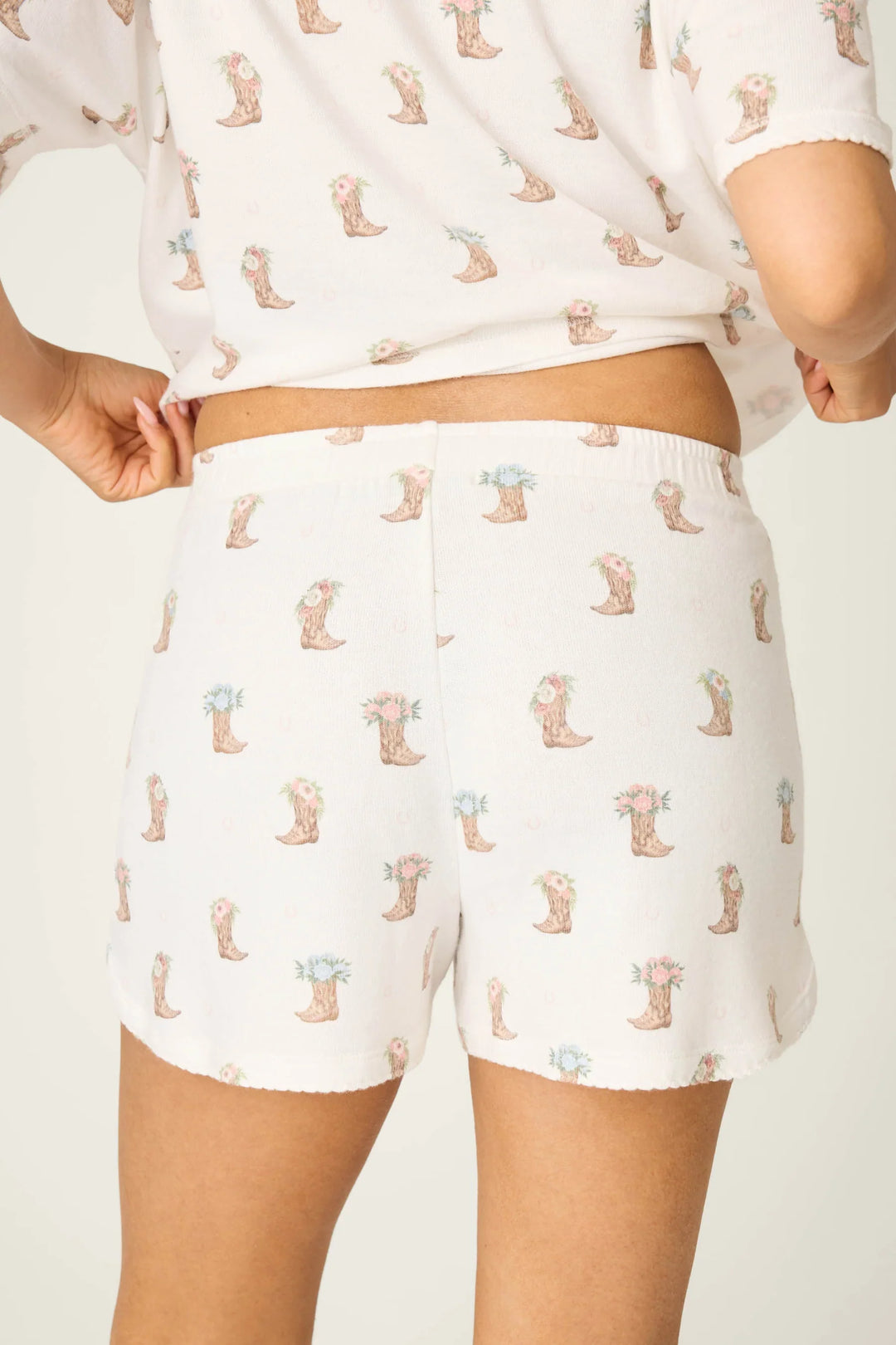 WESTERN BLOOMS SHORT