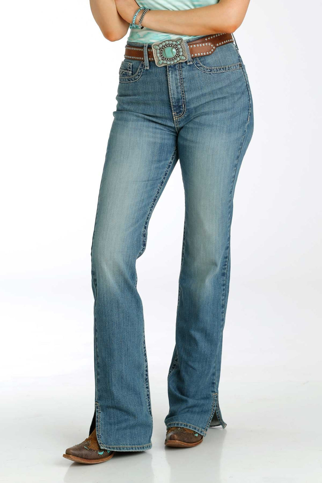 CRUEL DENIM WOMEN'S SKYLAR MEDIUM STONE WASH BOOT CUT JEANS