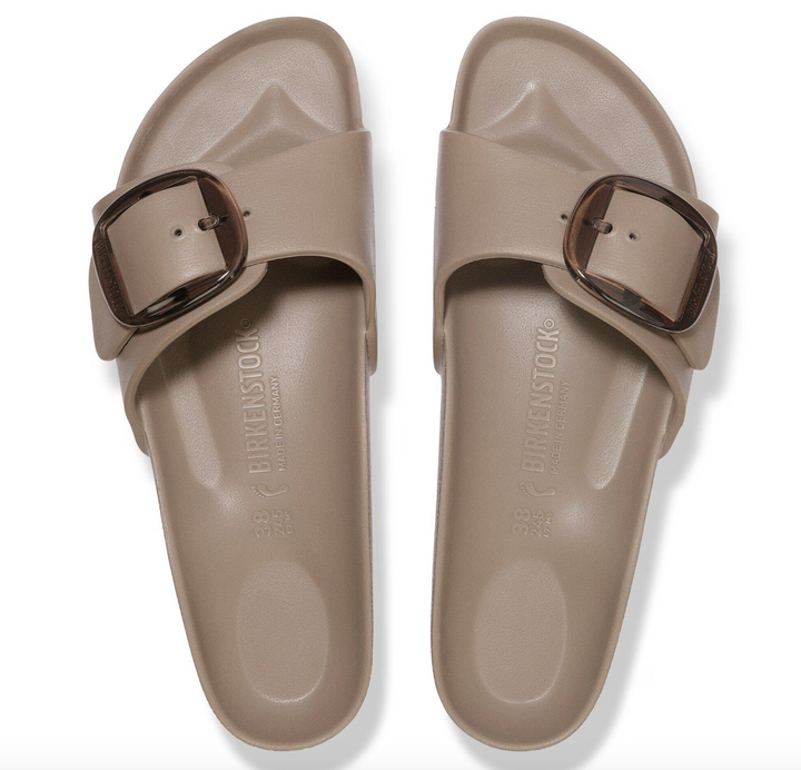 A pair of Zertz MADRID BIG BUCKE EVA GRAY TAUPE N slide sandals with large dark buckles on the straps, shown from above on a white background.