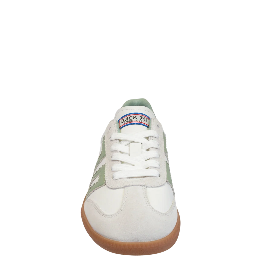 The Zertz CLOUD 2505 ARMY SNEAKER features a white and light green design, gum sole, white laces, and a colorful BACK 70 label on the tongue. Soccer-inspired with European street style, it’s shown front-facing on a white background.