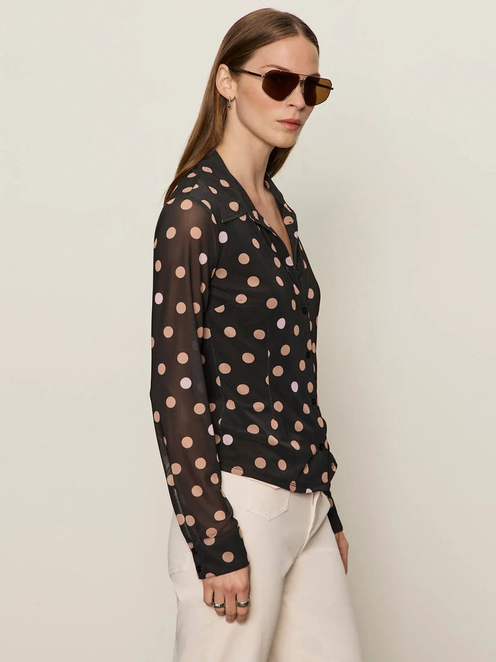 FITTED MESH BUTTON DOWN