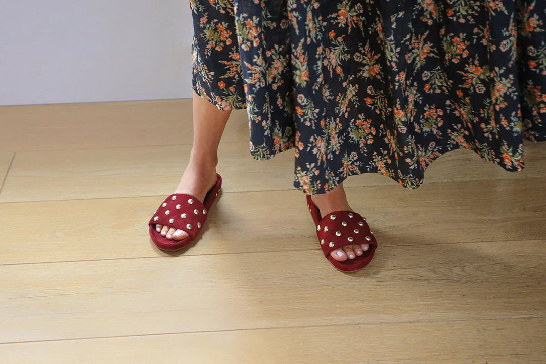 GALLITO SUEDE STUD SLIDE SANDAL-PORT