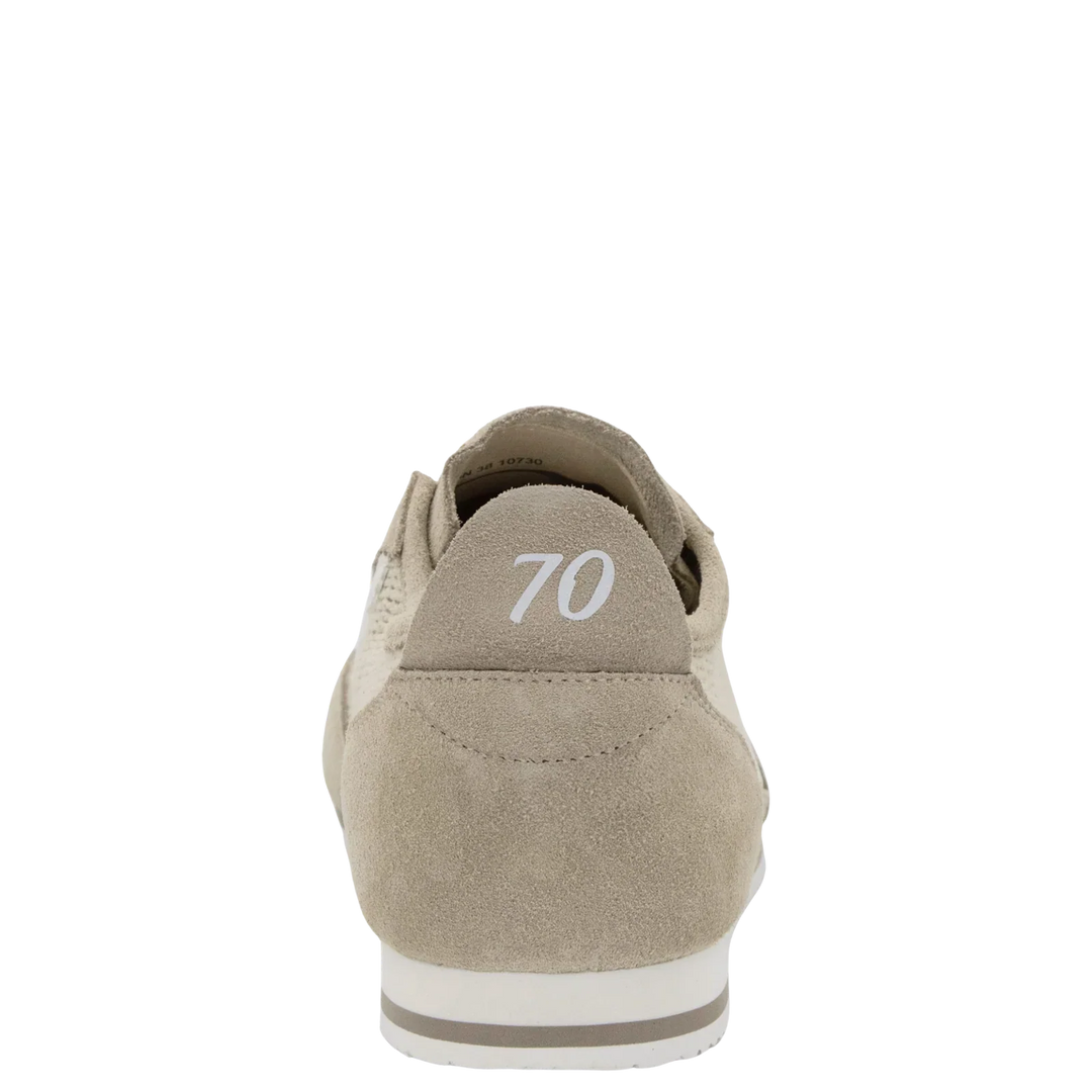 The Zertz LEON BEIGE SNEAKER is a handcrafted suede sneaker in beige, seen from the back with a white &