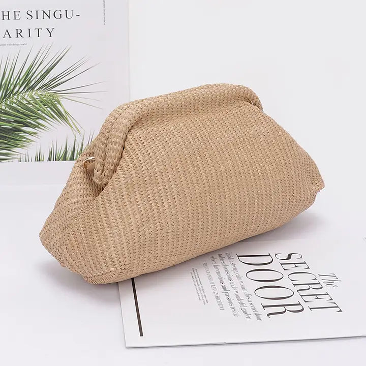 FAUX STRAW CLUTCH BAG