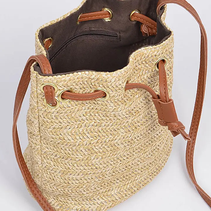 WHOLE STRAW TOTE