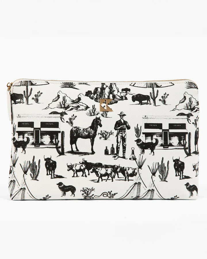 THE OVERSIZED ACCESSORY BAG