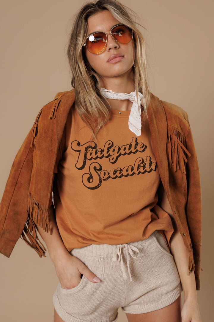 TAILGATE SOCIALITE BOY TEE