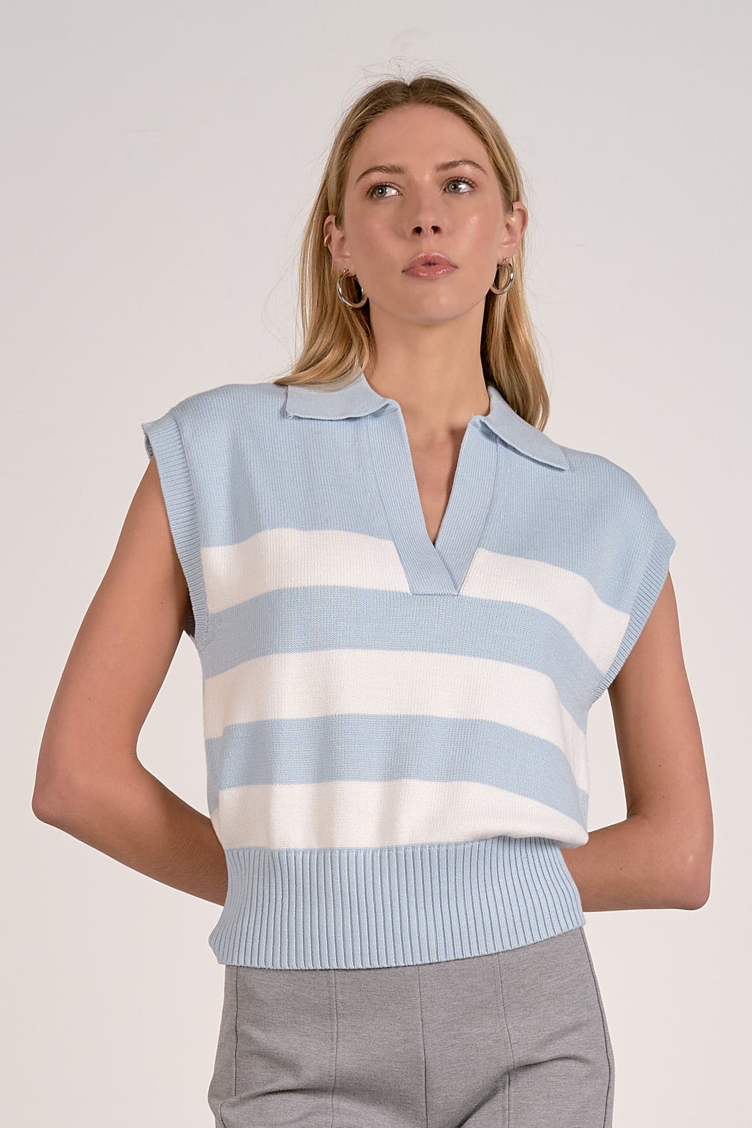 SLVLESS COLLAR SWEATER