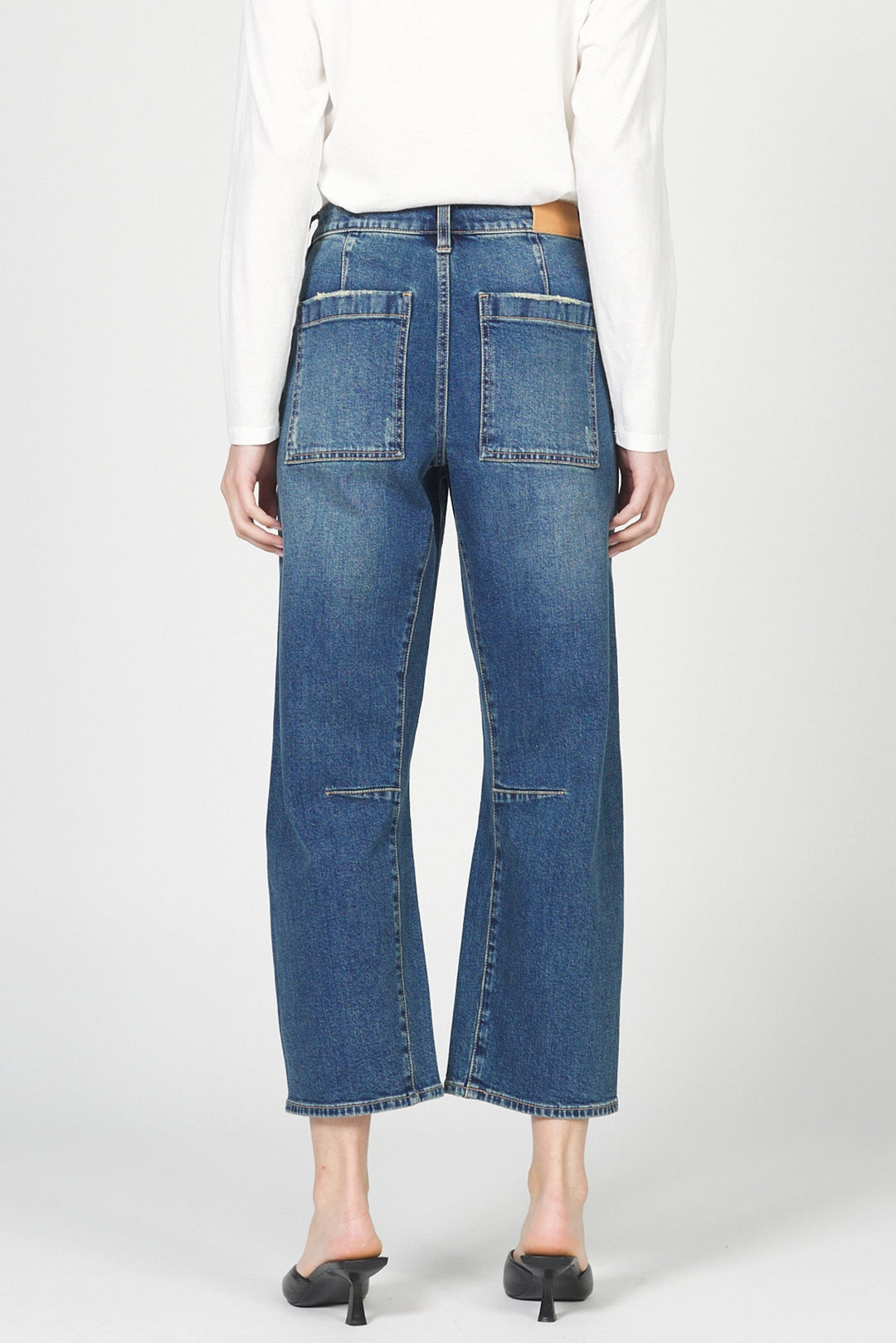 LASSO MID RISE JEAN