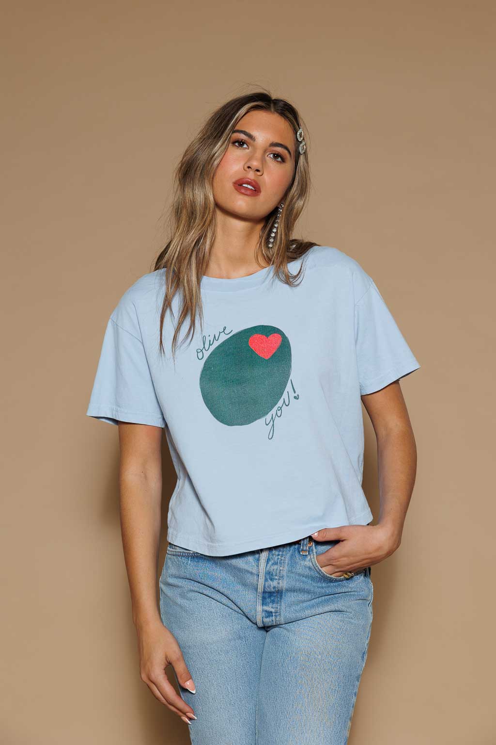 OLIVE YOU CROPPED TEE