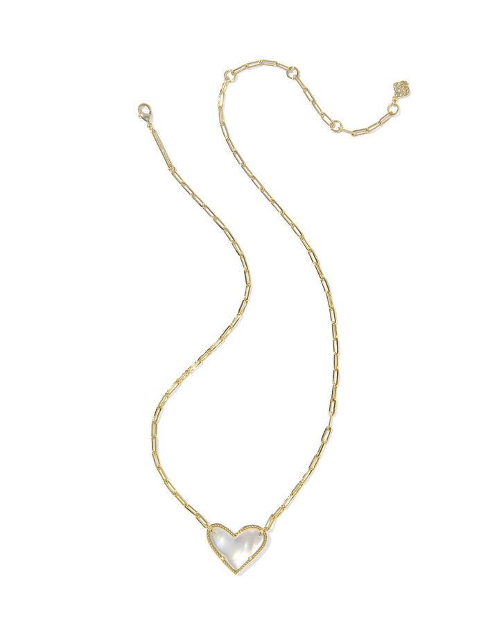 ARI HEART STATEMENT PENDANT NECKLACE