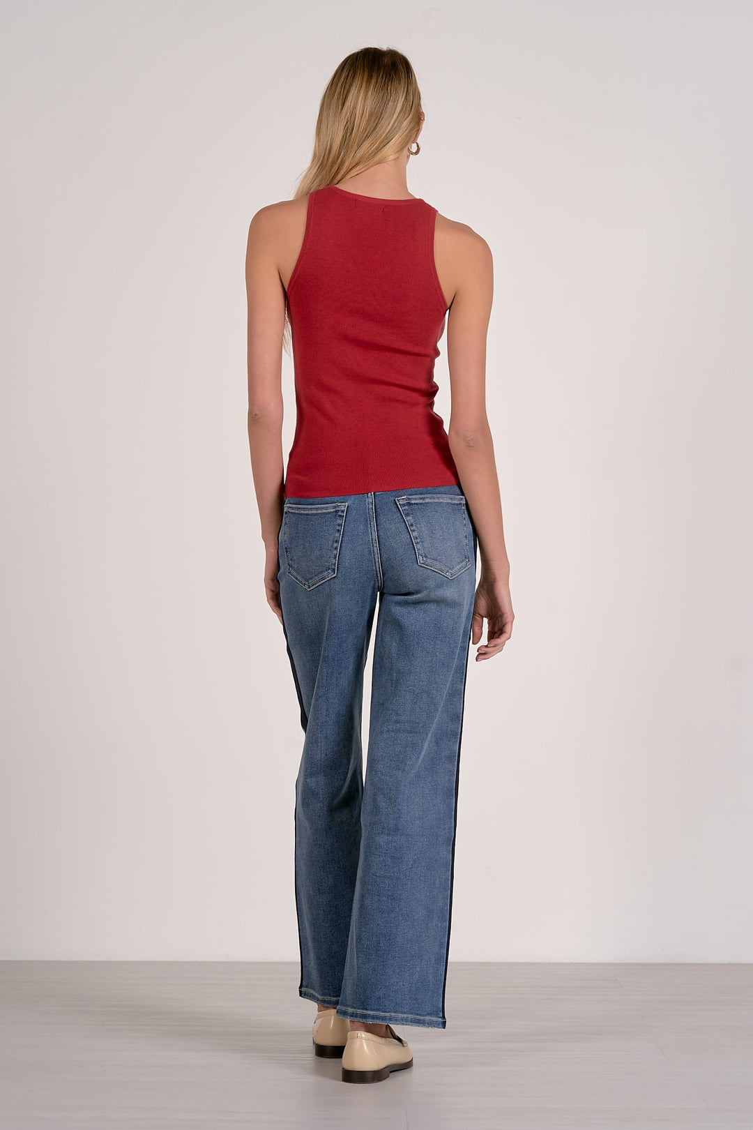 CONTRAST STITCH TANK TOP