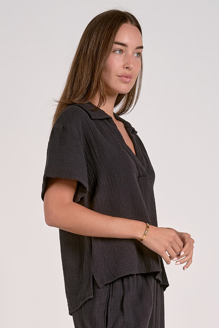 V-NECK TOP