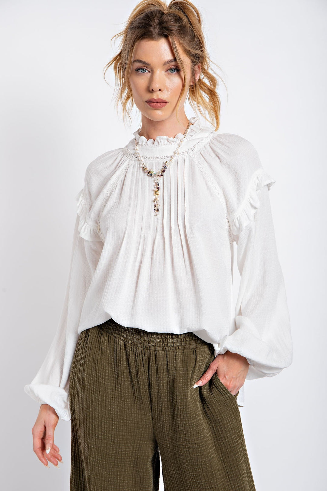 TEXTURED CREPE LOOSE FIT BLOUSE in IVORY