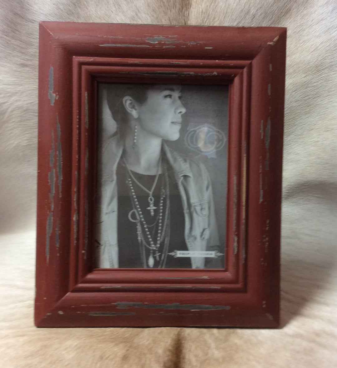 Distressed Red Picture Frame 5" x 7"