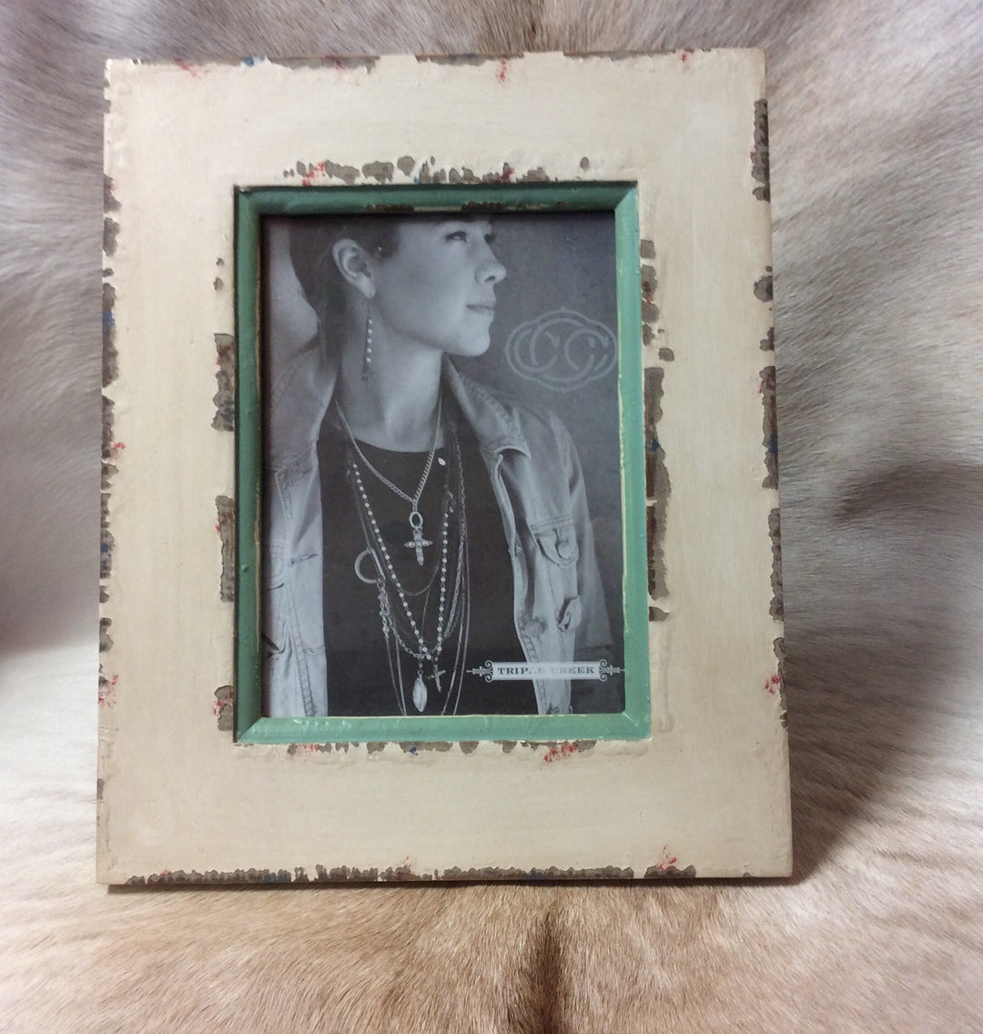 Distressed White Picture Frame 5" x 7"
