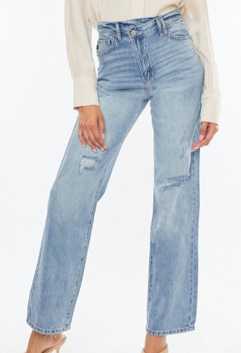 KANCAN WANDA ULTRA HIGH RISE 90'S STRAIGHT LEG JEANS